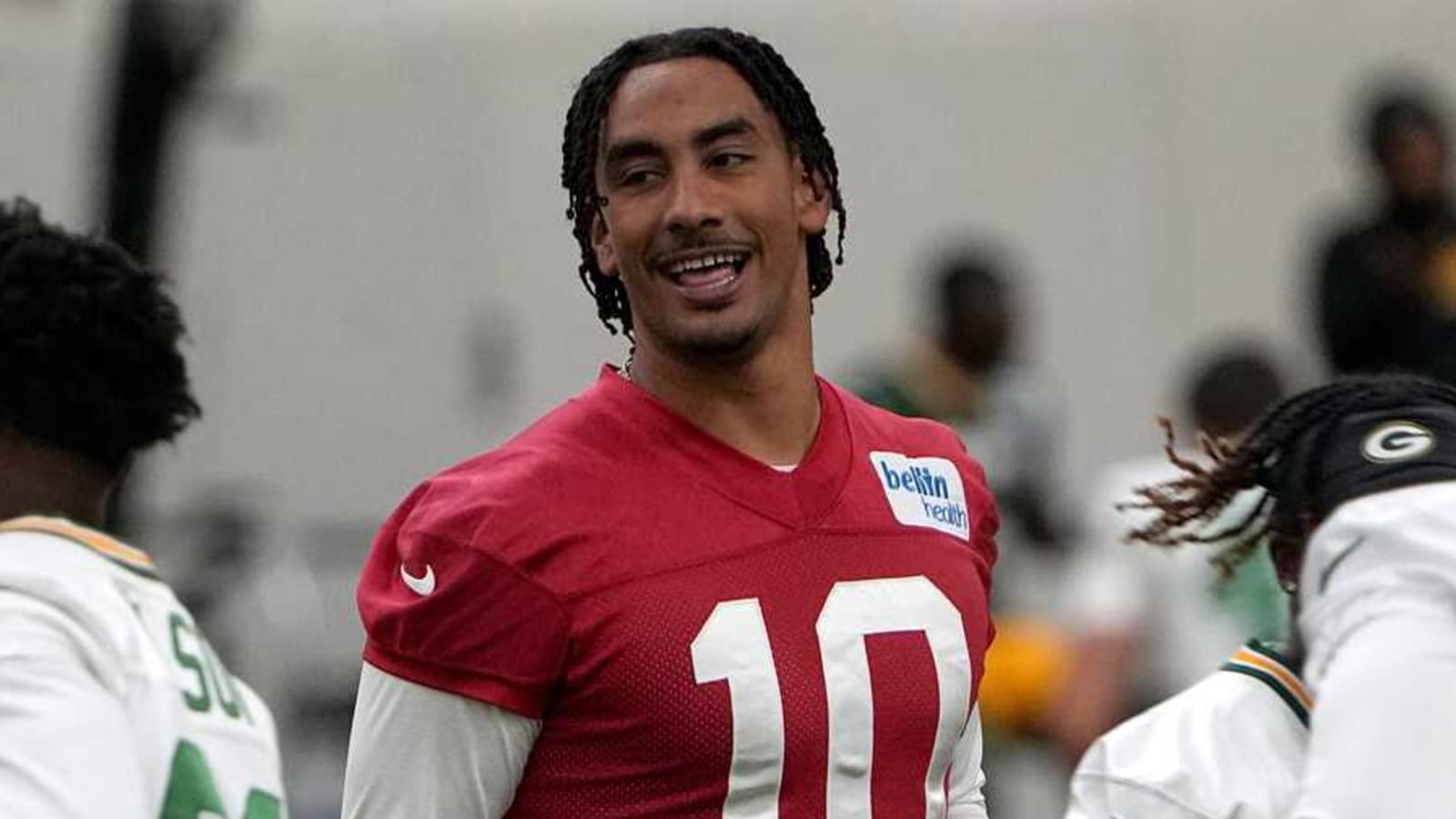 Watch: Star QBs show off incredible footwork while training