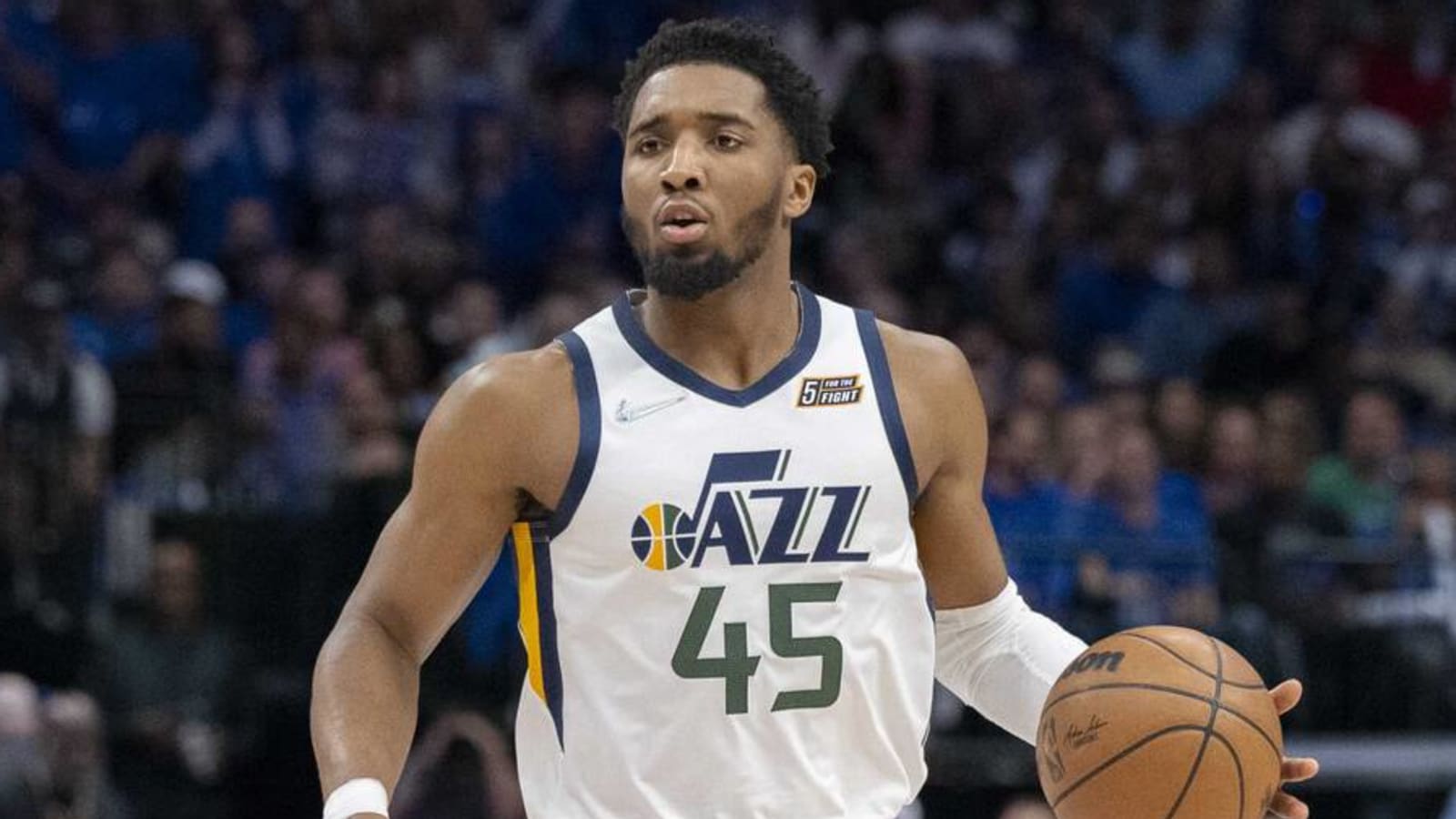 Cavaliers acquire All-Star guard Donovan Mitchell from Jazz