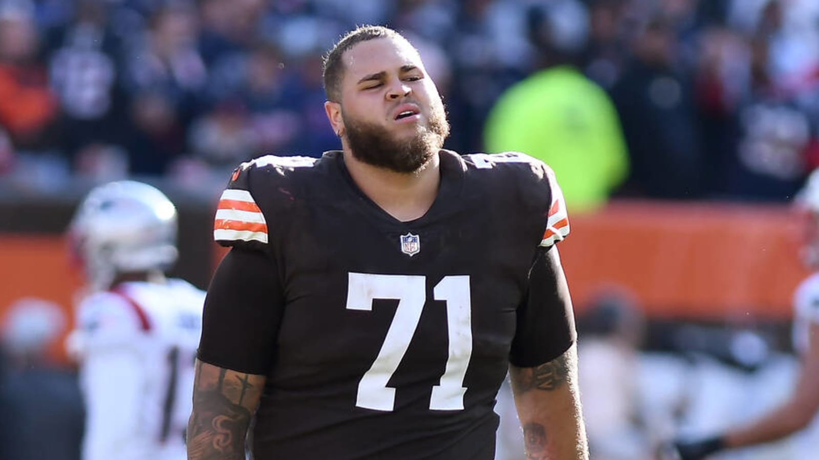 How will Browns fill massive hole on offensive line?