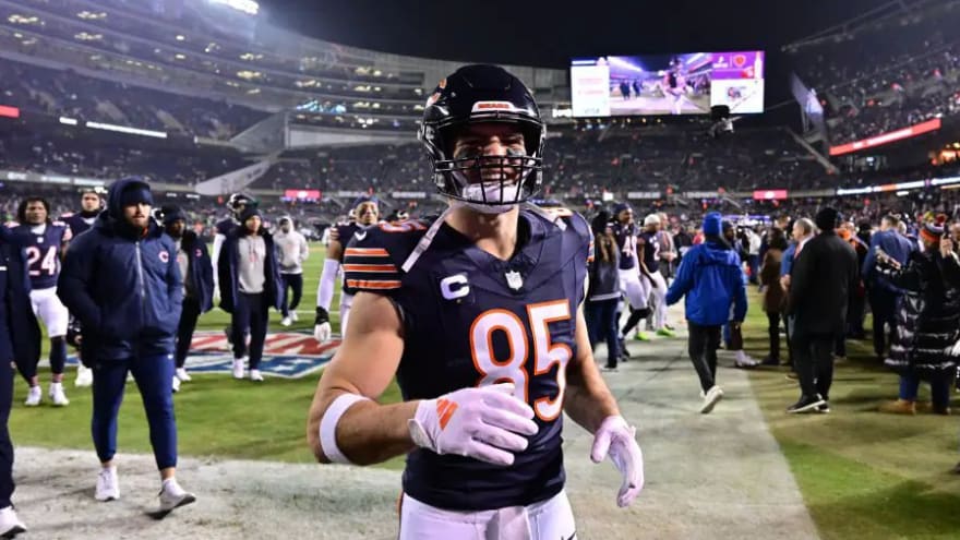 Chicago Bears’ Cole Kmet linked to Miami Dolphins trade