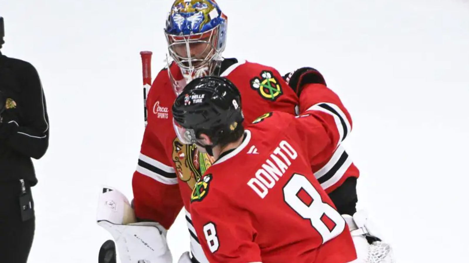 Chicago Blackhawks in talks with veteran center: Report
