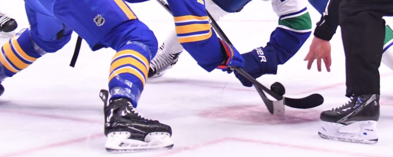 Canucks prospect Josh Bloom scores late to lead Saginaw Spirit to first Memorial Cup Championship