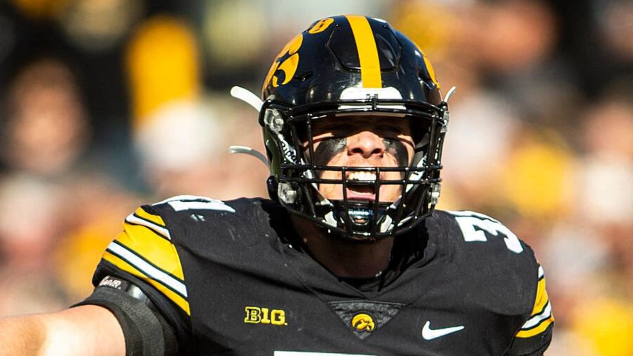 More honors for Hawkeyes' Campbell