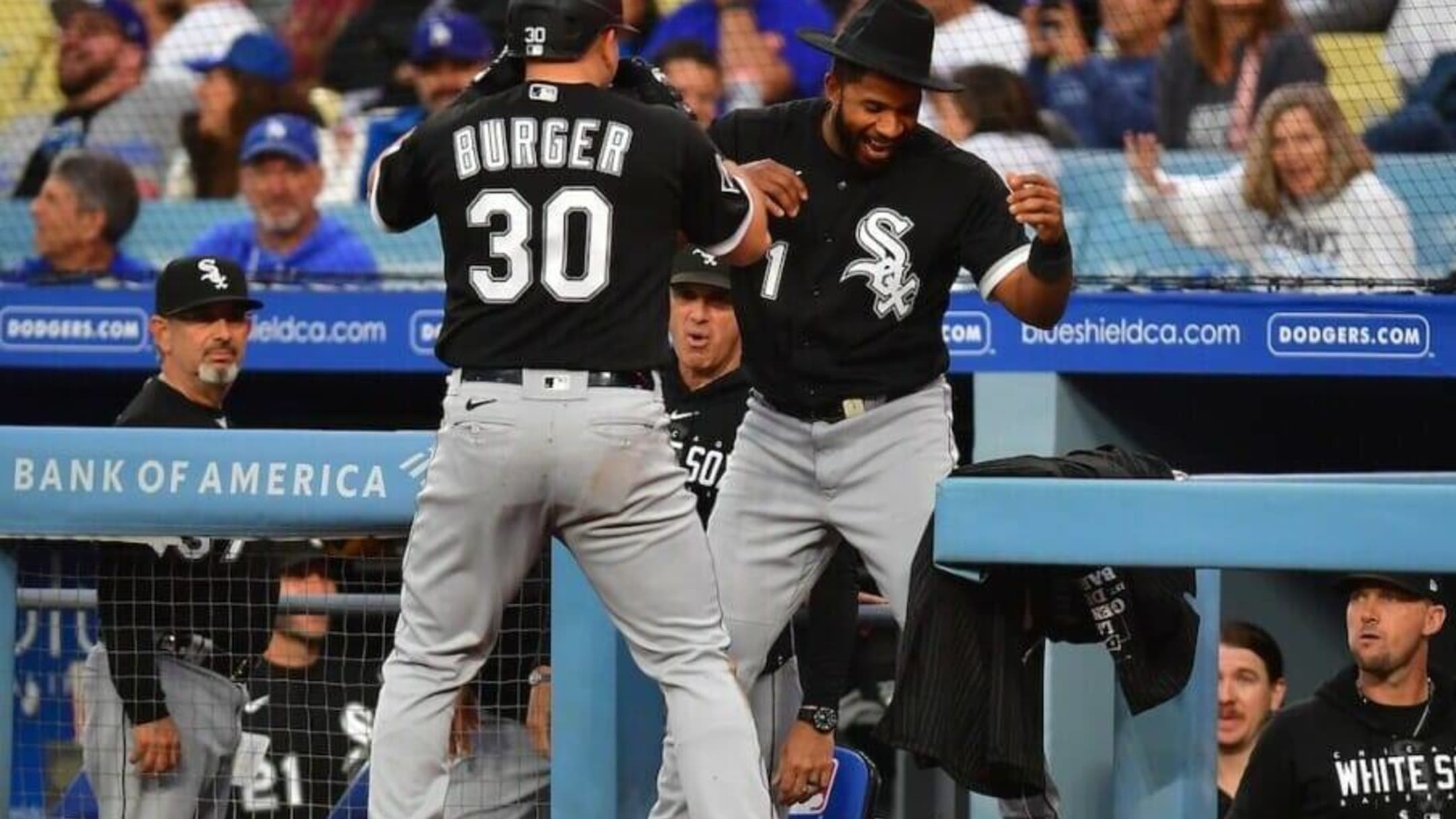 White Sox manager Grifol ejected in 6th inning vs Dodgers