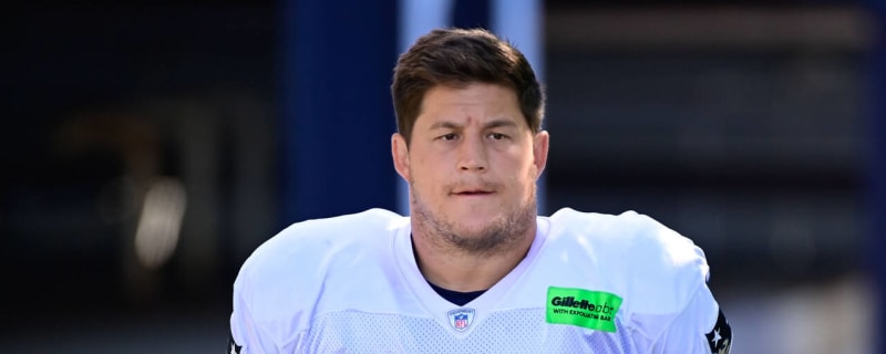 Super Bowl-winning OL announces his retirement