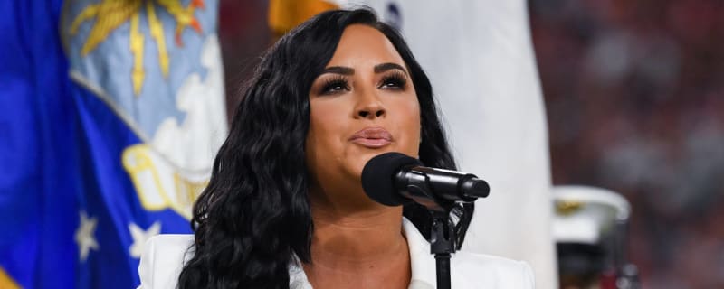 Demi Lovato once asked out 'Schitt's Creek' star Emily Hampshire