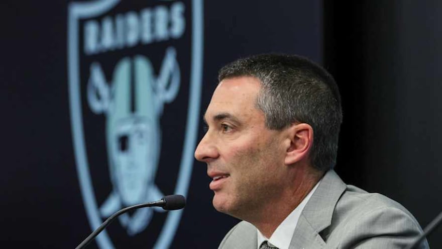 Raiders continue copy-cat trend, instantly poach inconsequential LB from Chargers