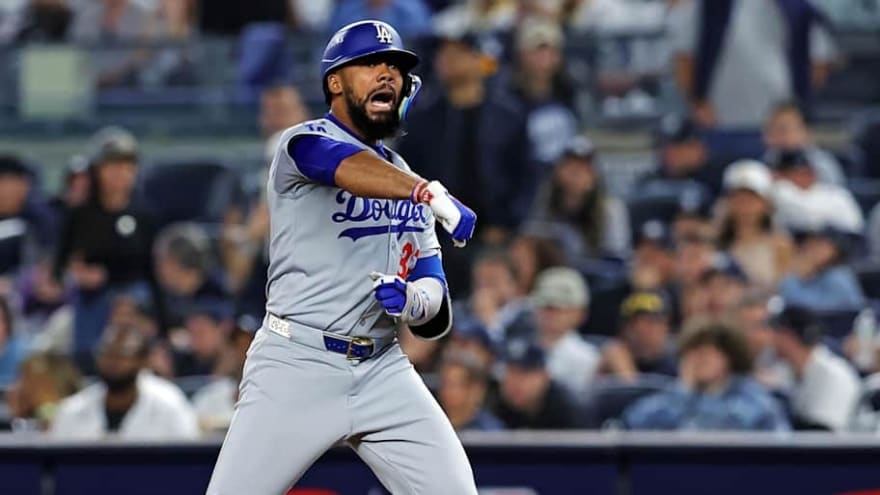 Toronto Blue Jays Reportedly Giving Teoscar Hernandez "Something to Think About"
