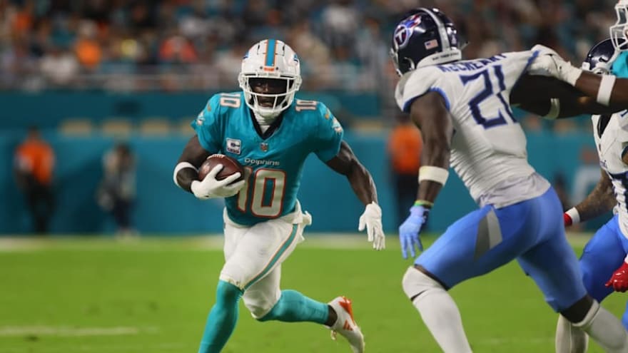 Tyreek Talking Trash with New AFC East WRs ... or Is This More Trolling?