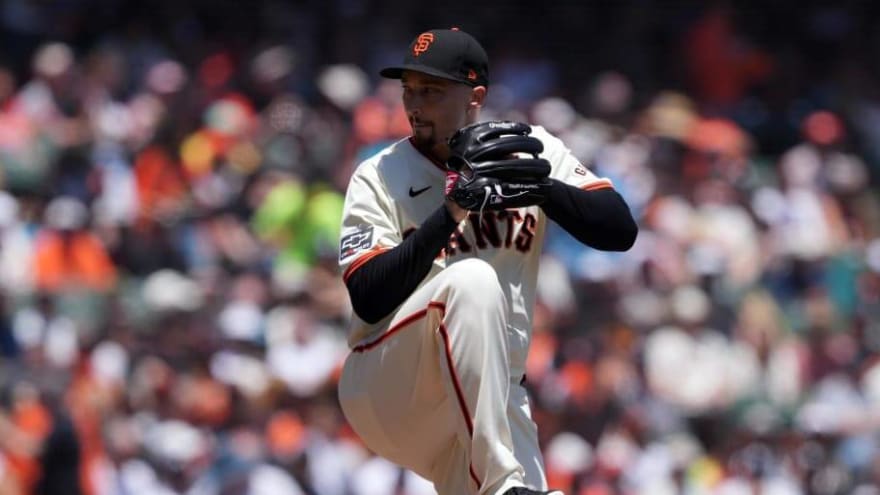 San Francisco Giants Star Pitcher Leaves With Injury