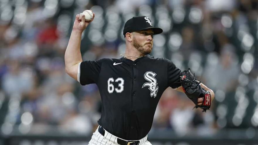 The Extra Point: Former Alabama Pitcher in MLB Elects Free Agency
