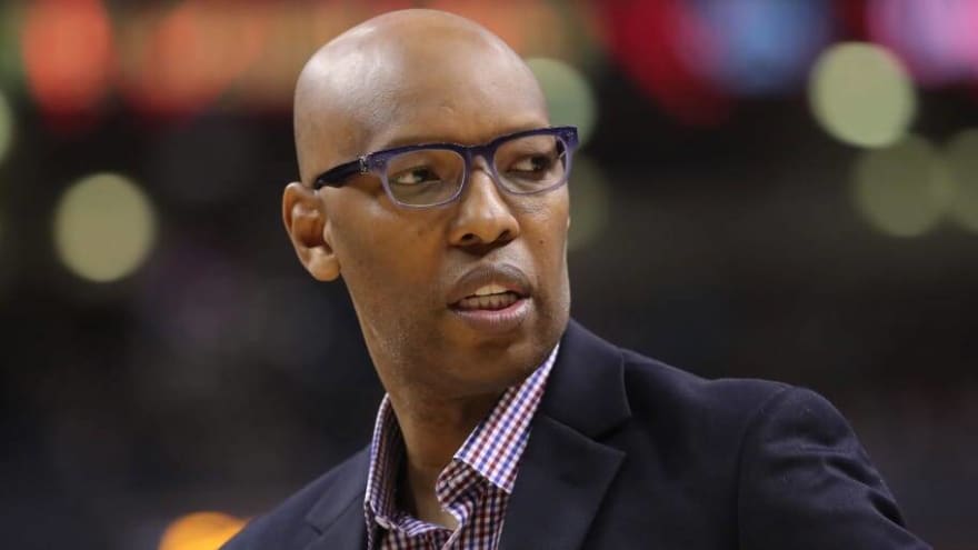 Bucks Reportedly Willing to Make Celtics Coach Highest Paid Assistant
