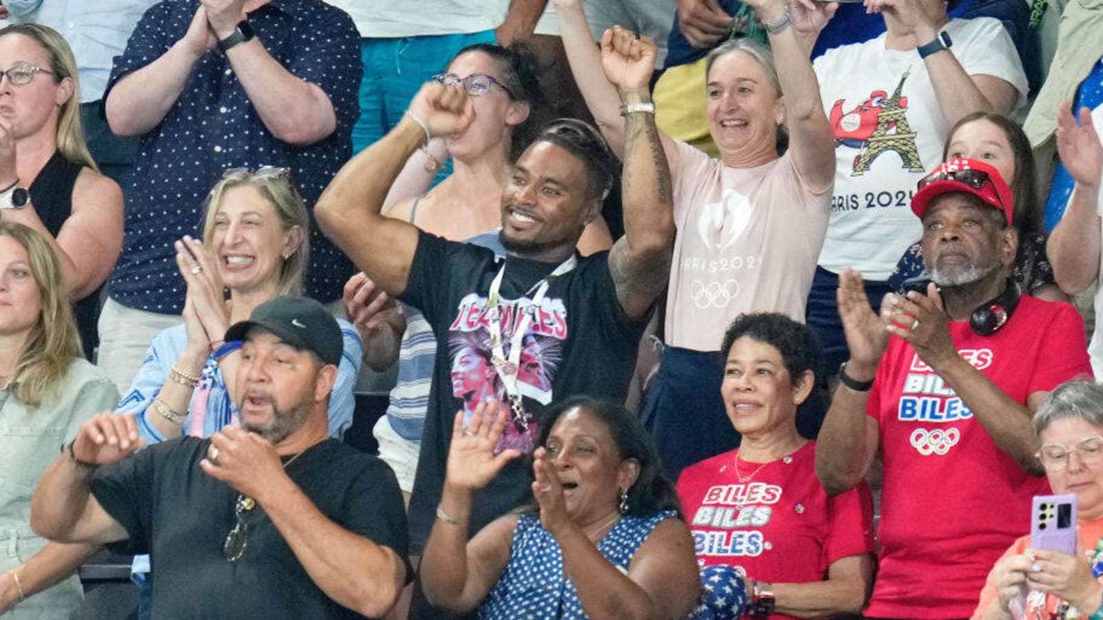 Simone Biles&#39; husband Jonathan Owens pens sweet message after 6th gold