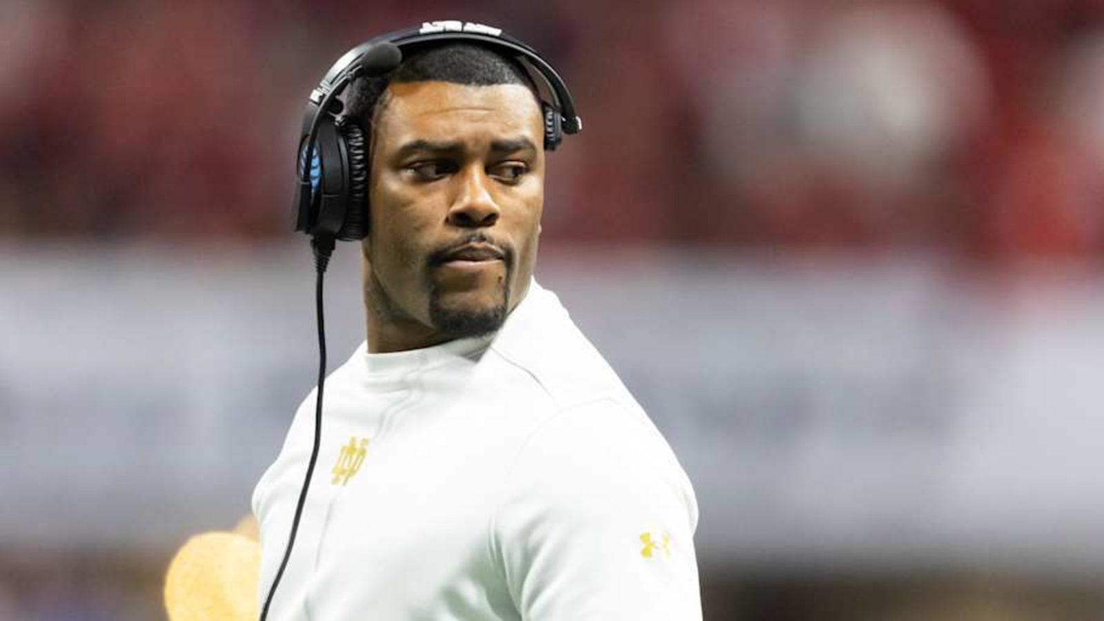 Texas Longhorns Eyeing Notre Dame&#39;s Mike Mickens for Coaching Position