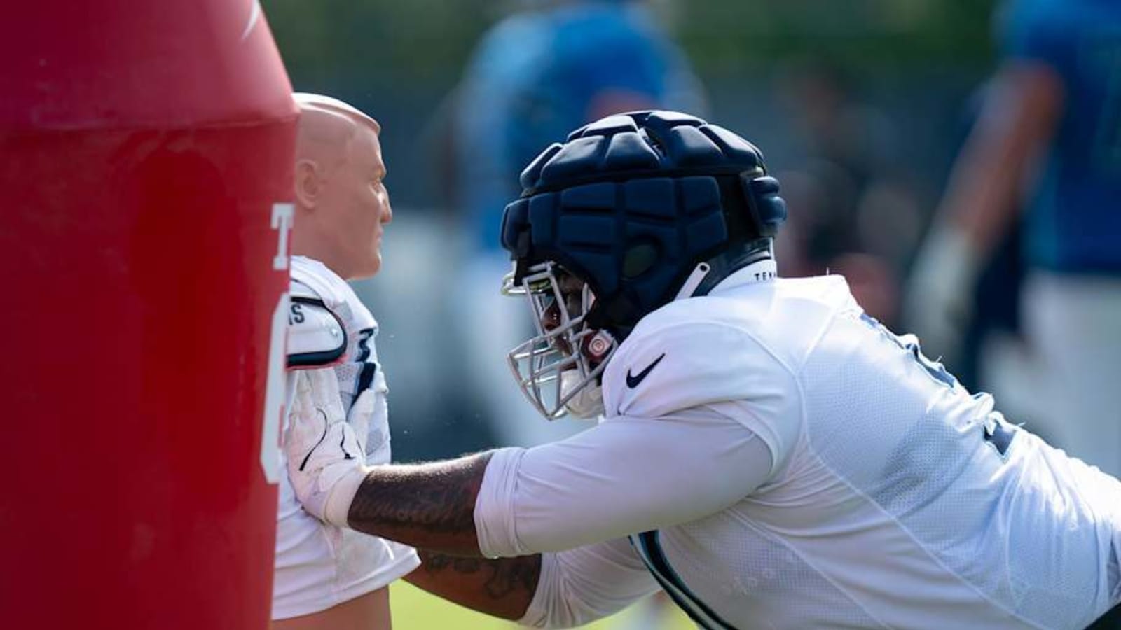 Titans Lose Another DT to Injury vs. Dolphins