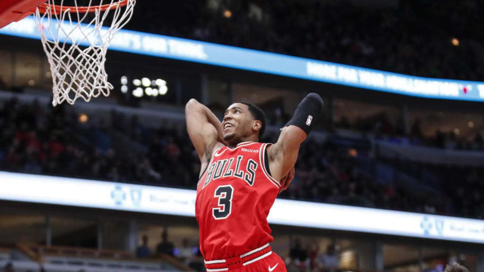 Ex-Chicago Bulls Player Signs With New Team