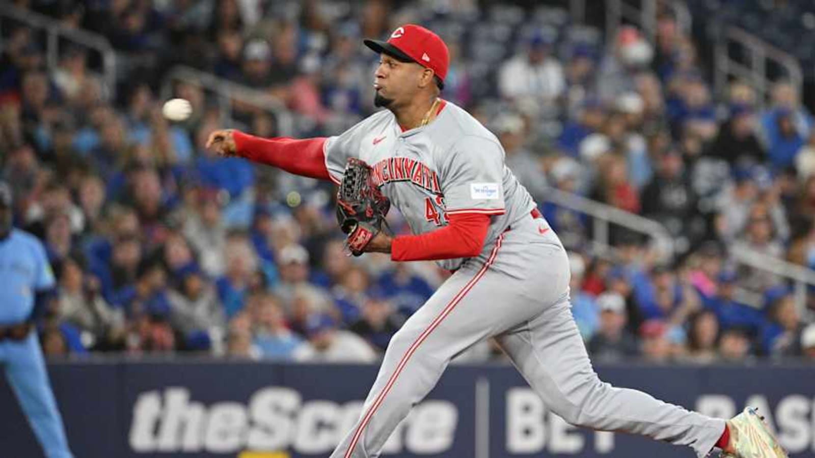 Reds&#39; Manager Terry Francona Provides Injury Updates on Austin Hays and Alexis Diaz
