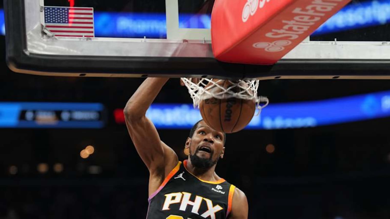 Kevin Durant&#39;s Dunk Went Viral In Suns-Nuggets Game