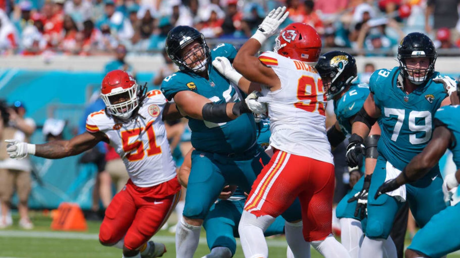 Chiefs Re-Sign Matt Dickerson After Recent Release