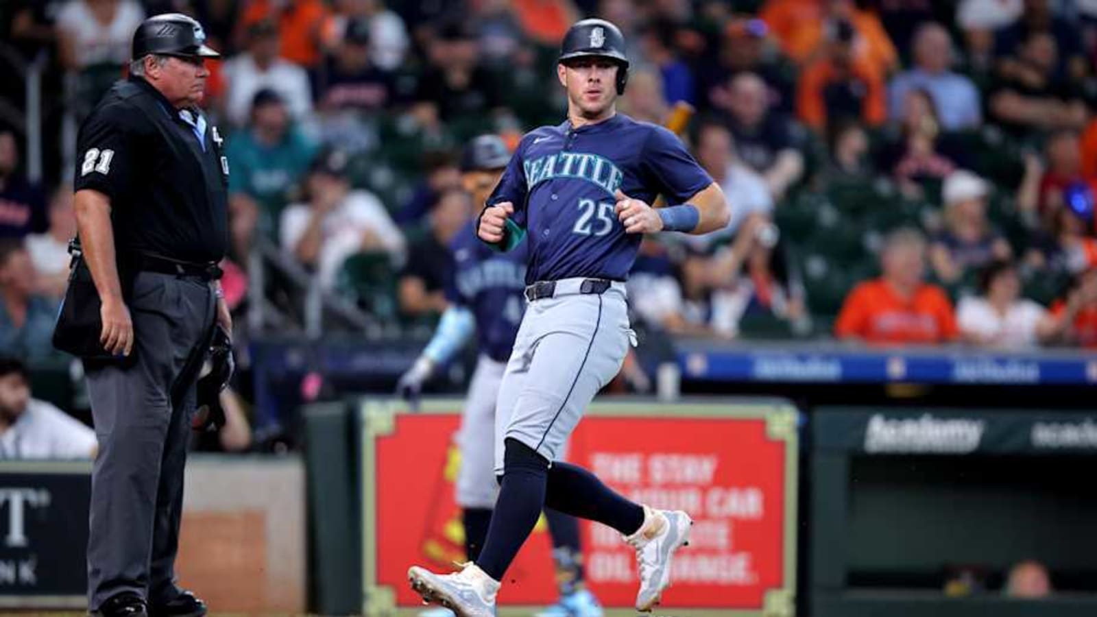 Seattle Mariners Accomplish Historic Feat Despite Missing Playoffs