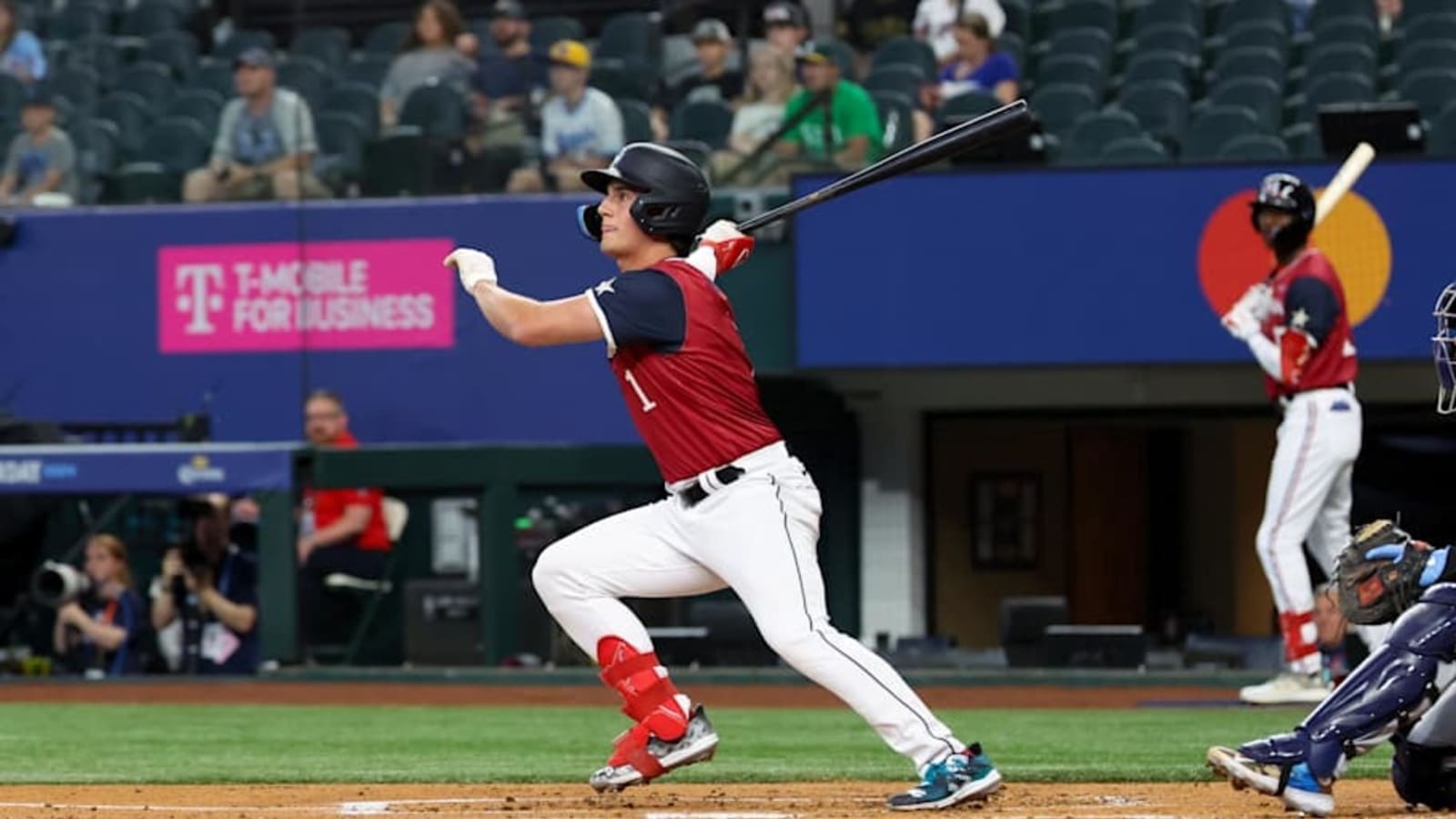 Seattle Mariners Top Prospect Removed From AFL Because of Nervewracking Injury
