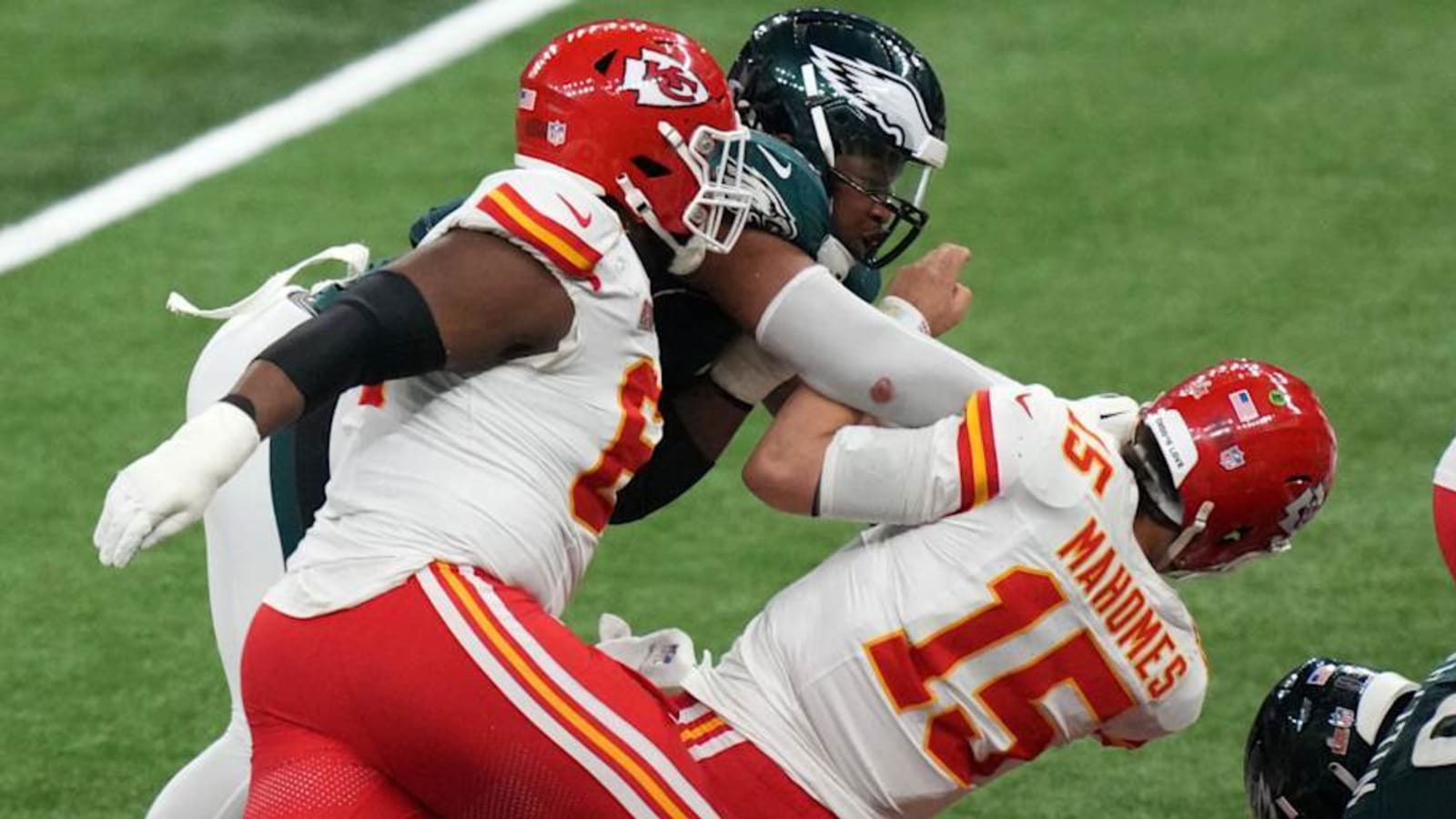 Taking a Look at the Chiefs&#39; Salary Cap Situation