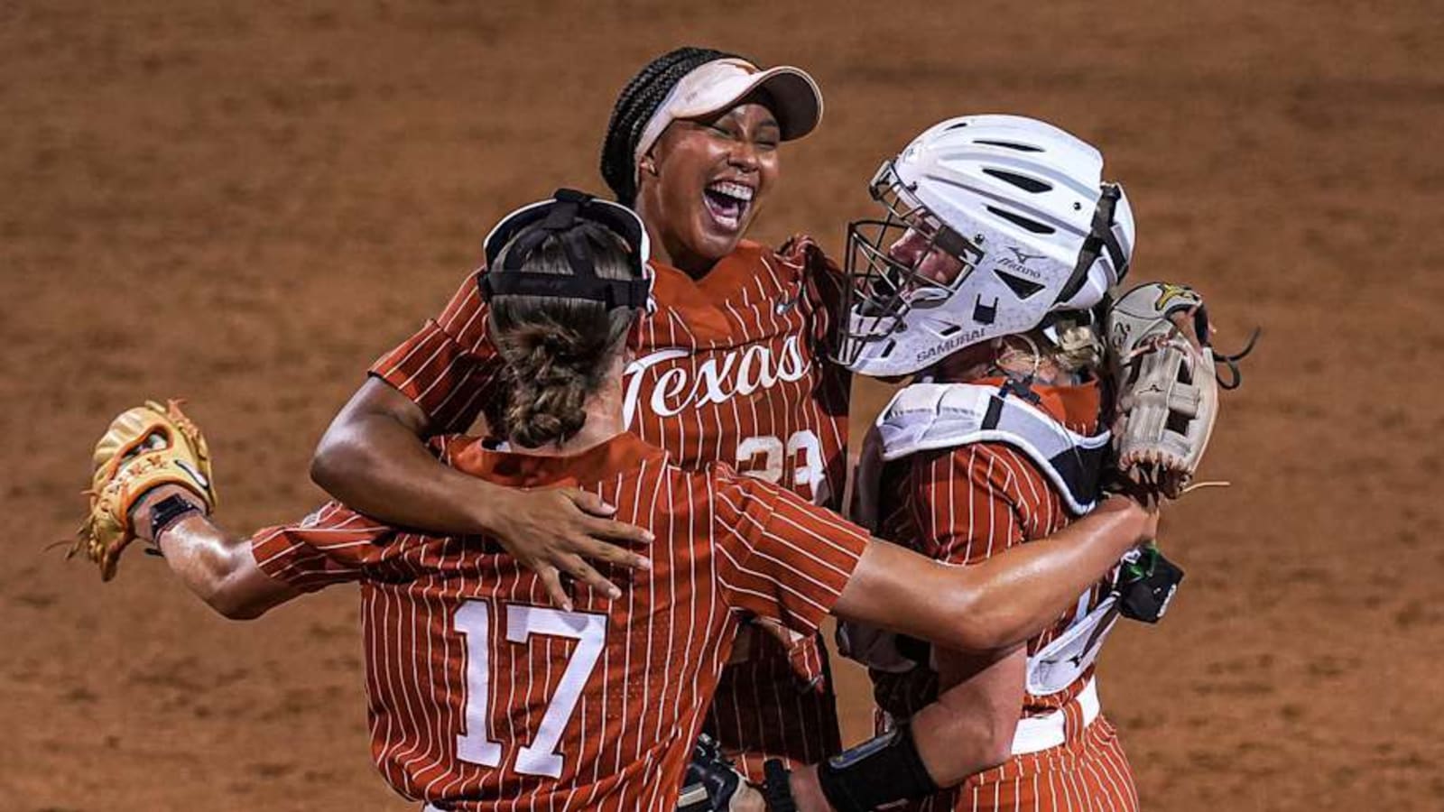Texas Softball Claims First SEC Series Win Against Florida