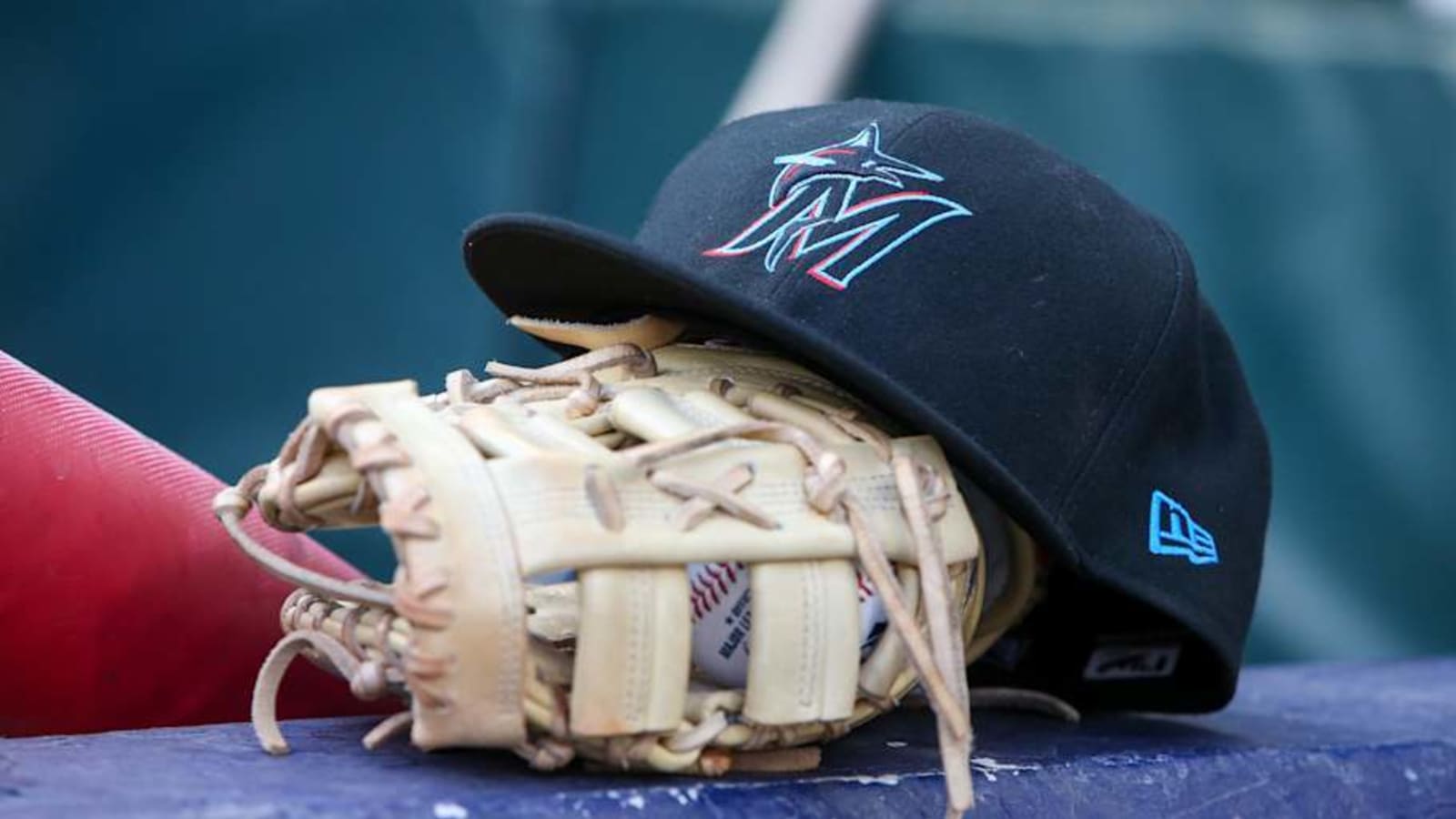 Miami Marlins Officially Sign Top International Prospect Andrew Salas