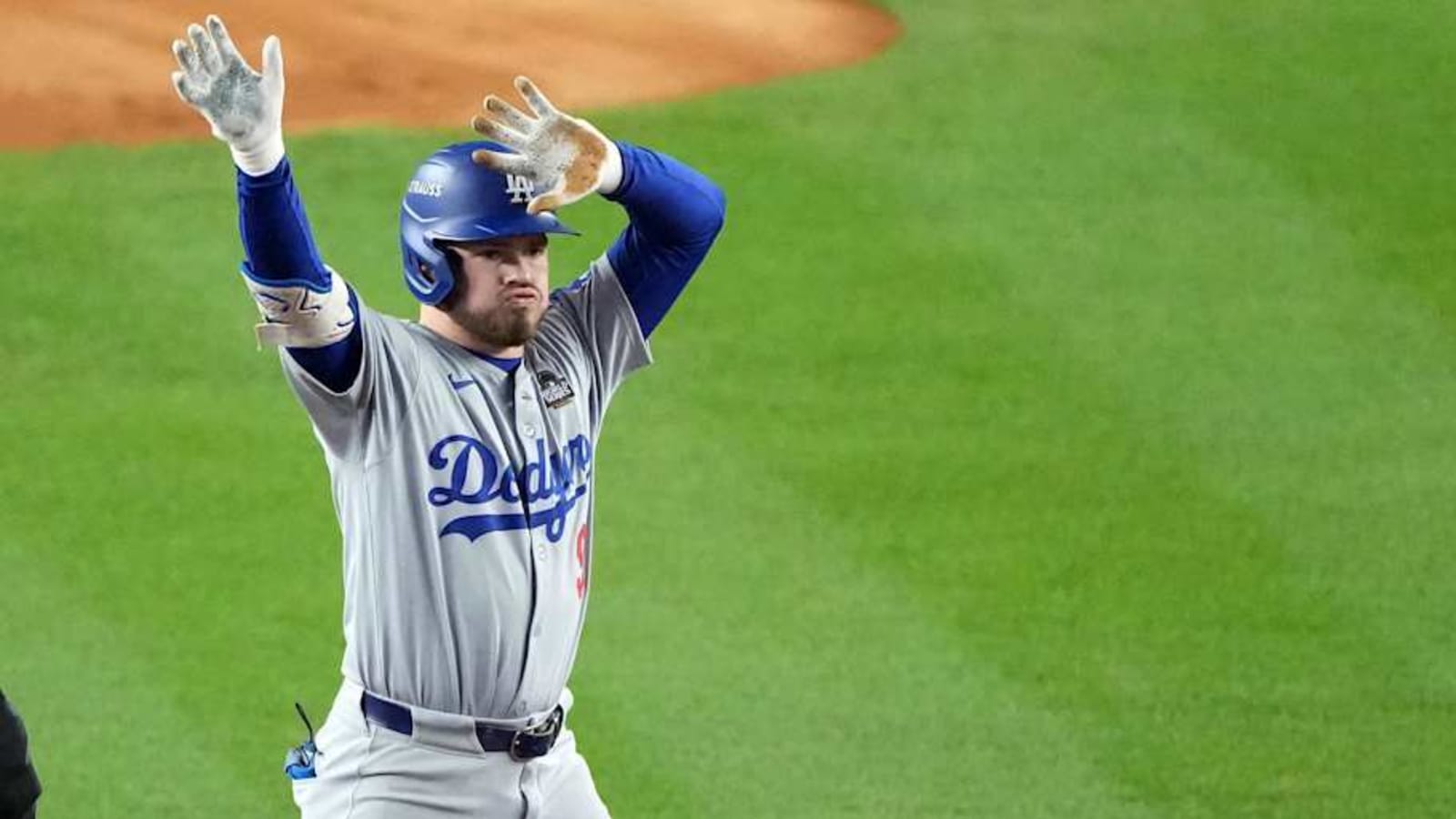 Seattle Mariners Could Trade For One of Los Angeles Dodgers Surplus Infielders