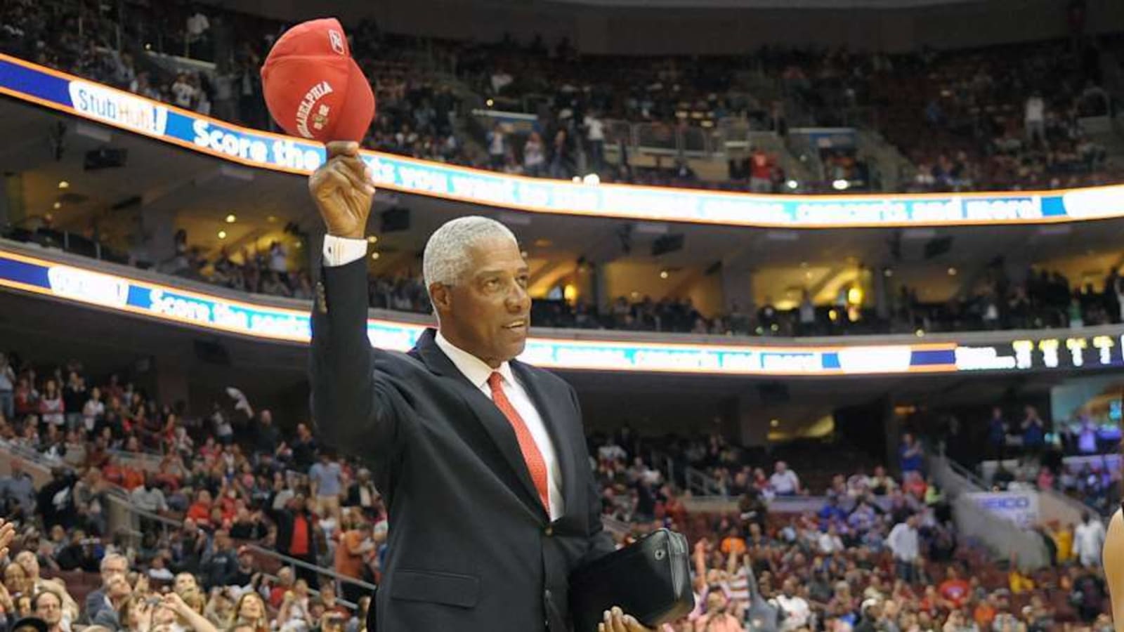 Philadelphia 76ers Send Message To NBA Legend Julius Erving