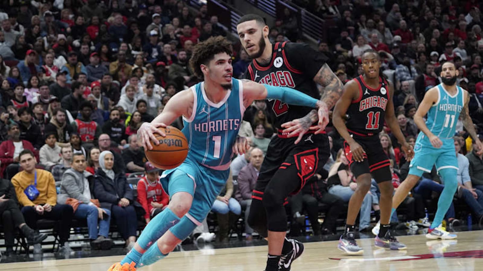LaMelo Ball lands with Lakers in a new mock trade from Bleacher Report