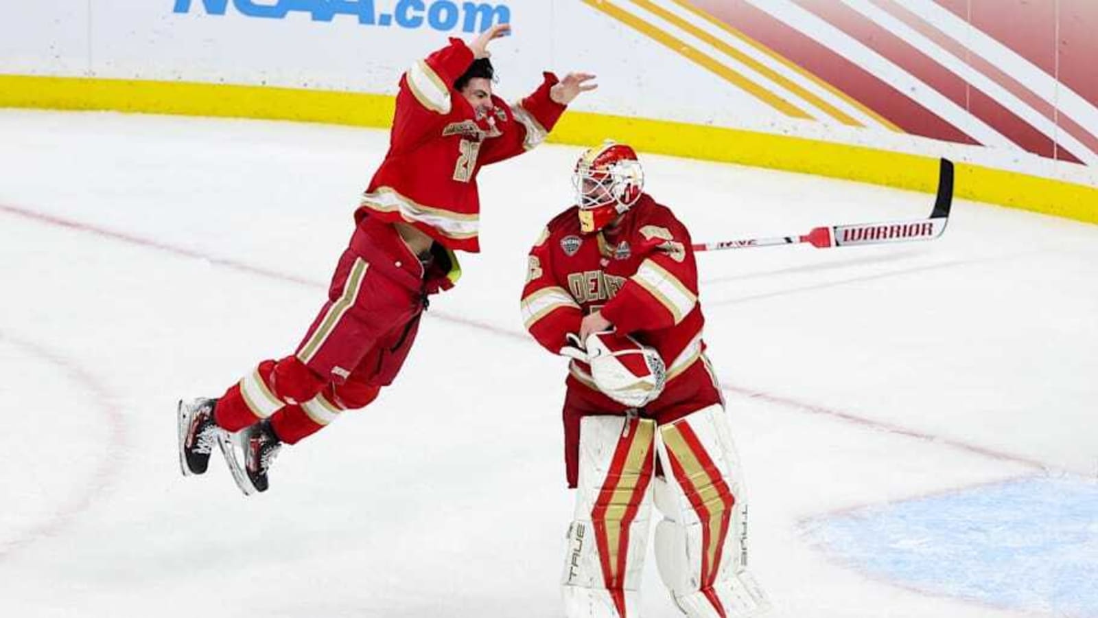 Top 10 Hobey Baker Finalists Announced