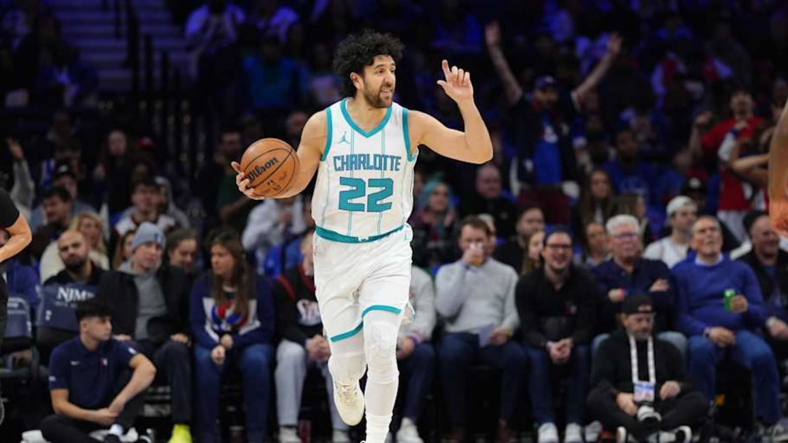 The banged-up Hornets turn to the bench to fill out the starting five vs. Portland