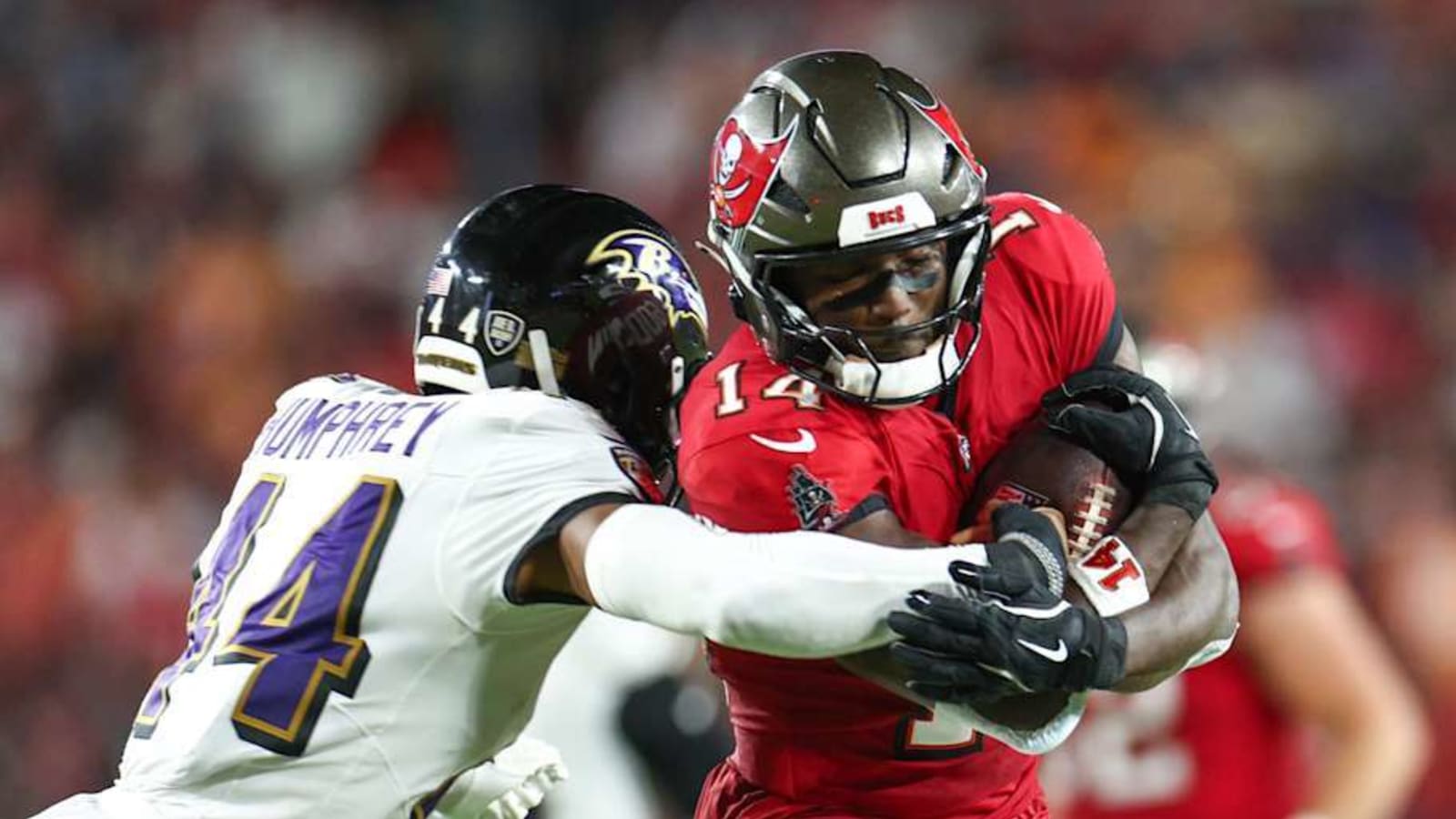 Buccaneers Officially Place Chris Godwin on Injured Reserve