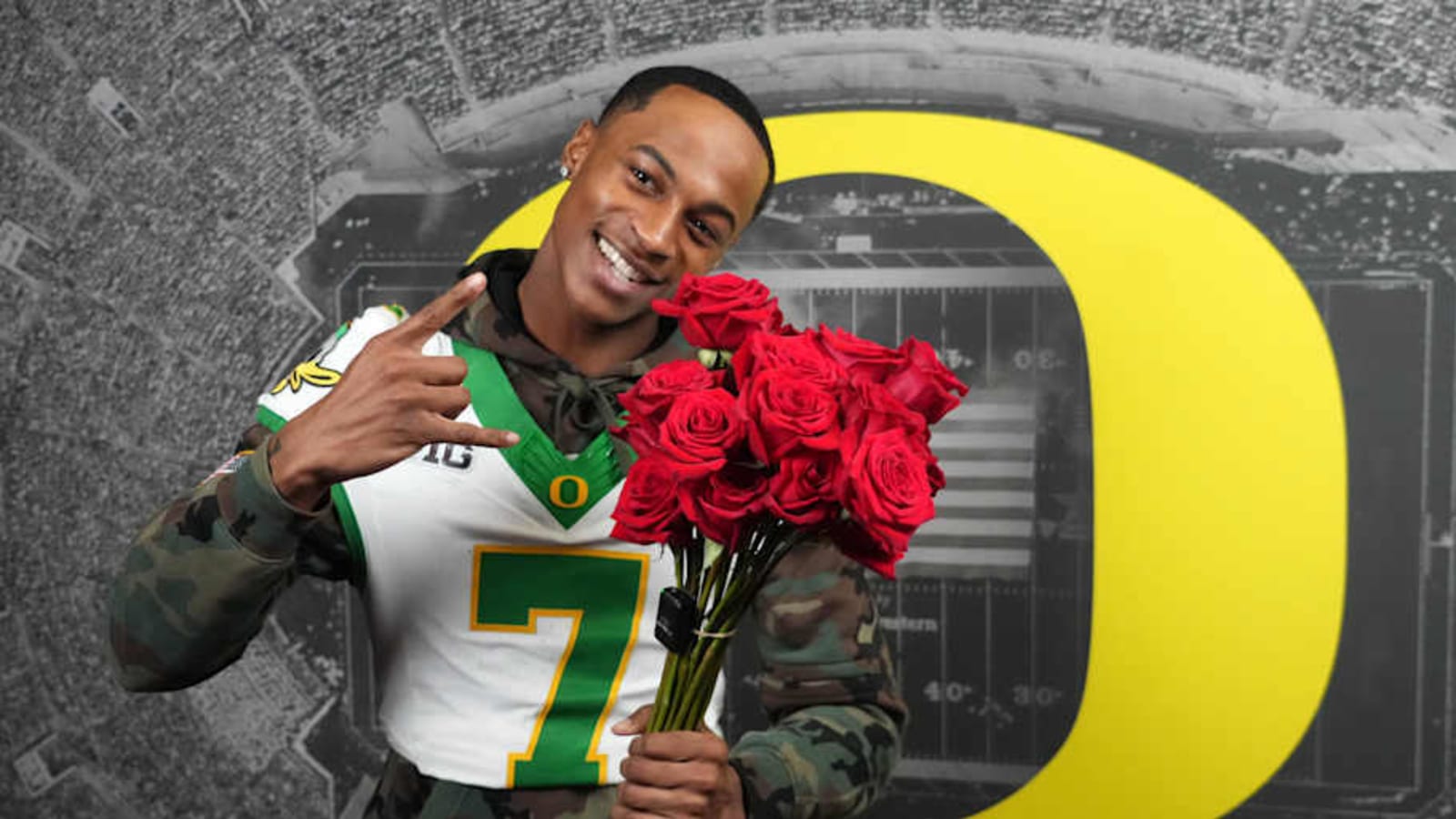 Oregon Ducks&#39; Evan Stewart Suffers Pregame Injury, Out vs. Ohio State, Rose Bowl