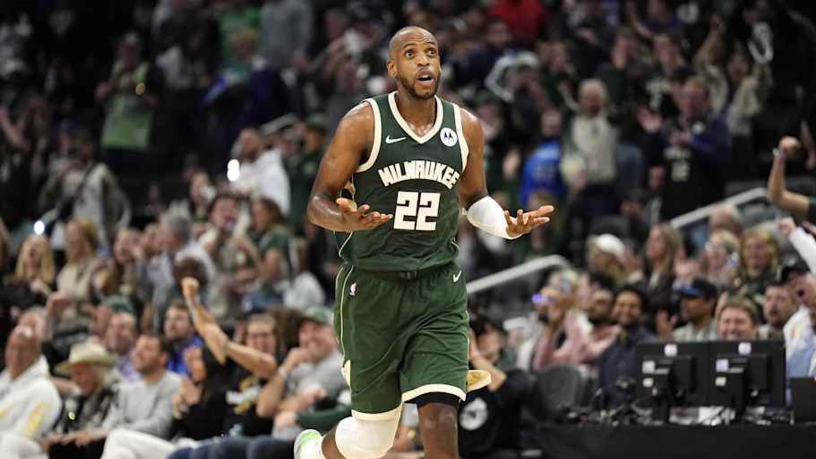 Injury Update Reported On Khris Middleton