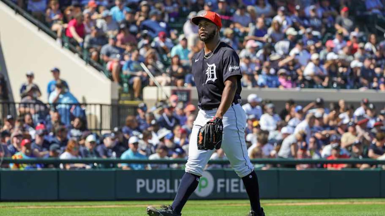 Former Padres Reliever Signs With NL West Rival