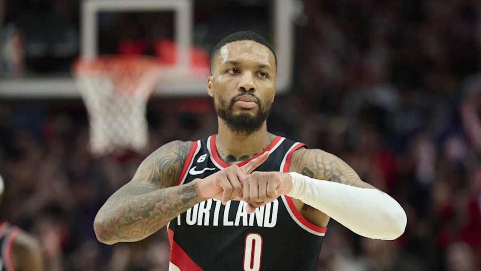 Trail Blazers Legend Damian Lillard Reacts To Meyers Leonard News