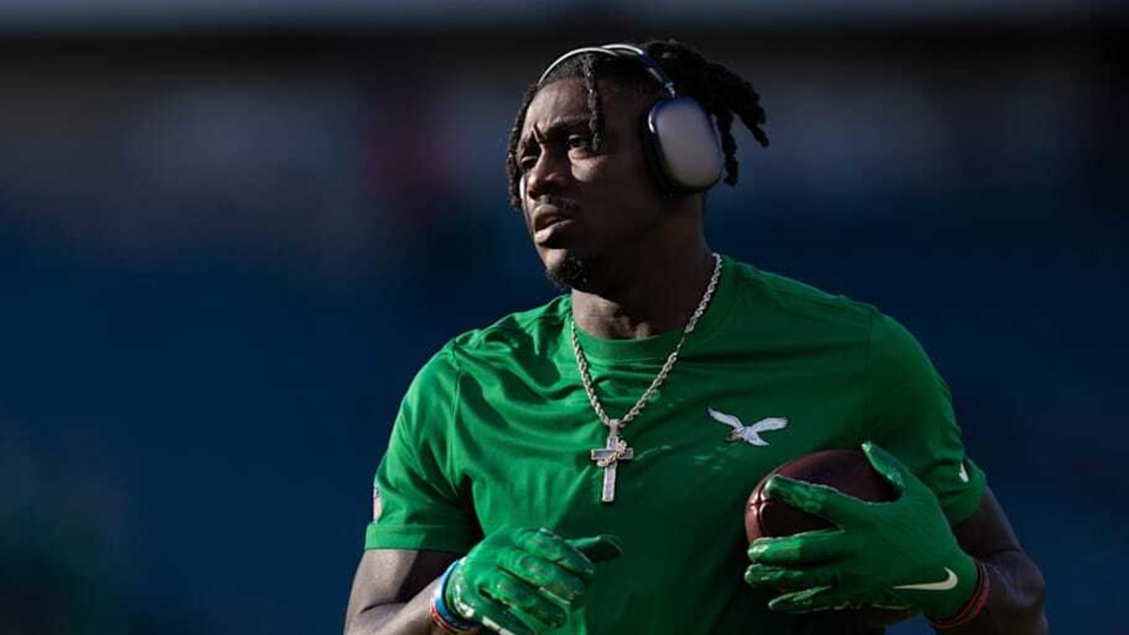 Eagles&#39; Superstar Believed To Be Day-To-Day With Knee Injury