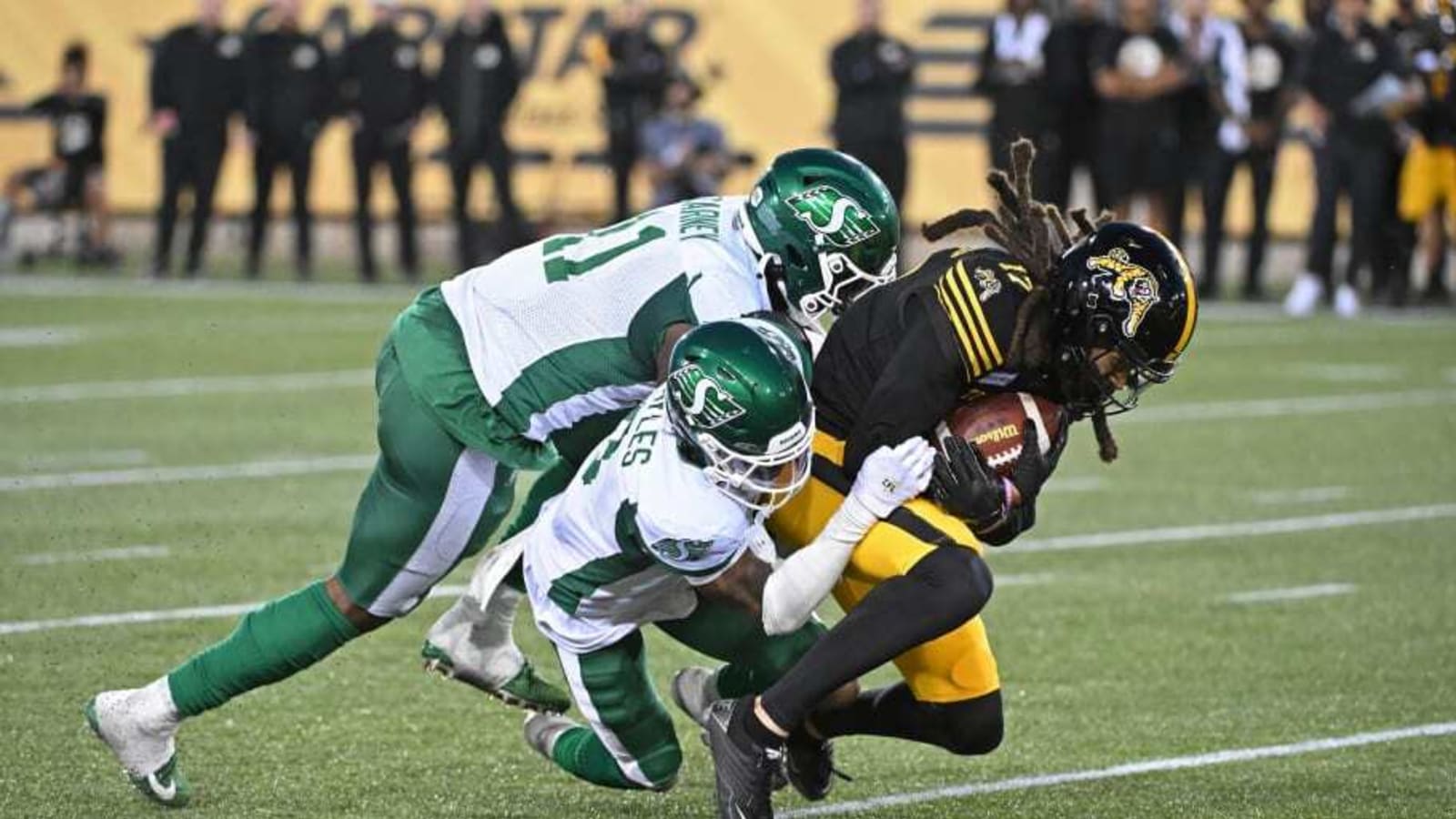 Saskatchewan Roughriders Hang On, Claim Low-Scoring Win Over Winnipeg Blue Bombers