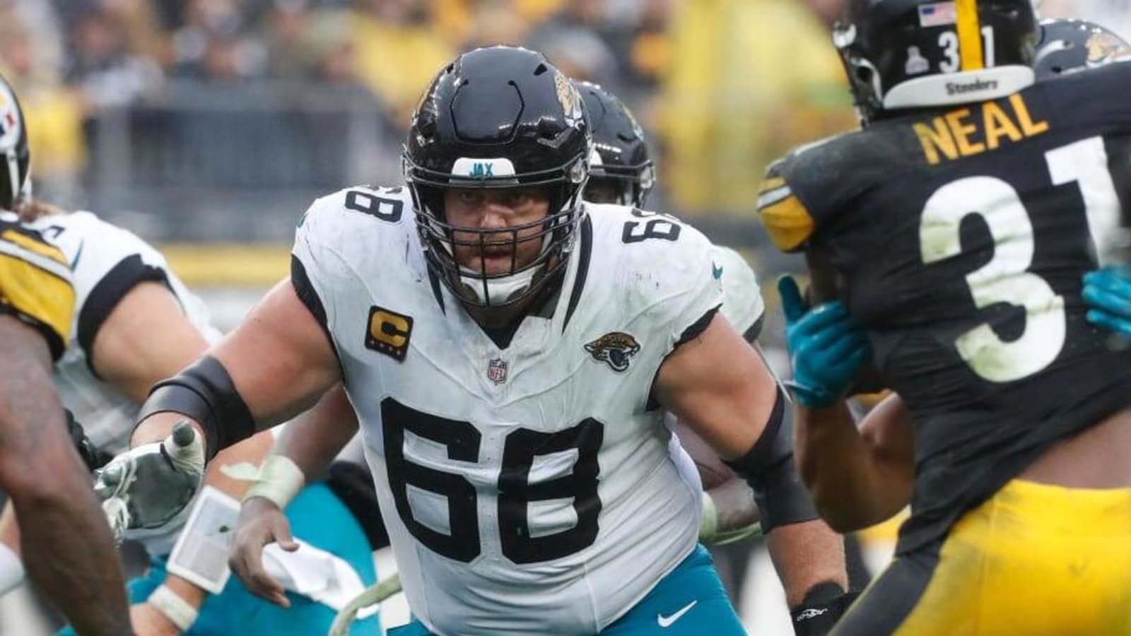 PFF Ranks Jaguars&#39; Guard Duo of Brandon Scherff and Ezra Cleveland In Top-25