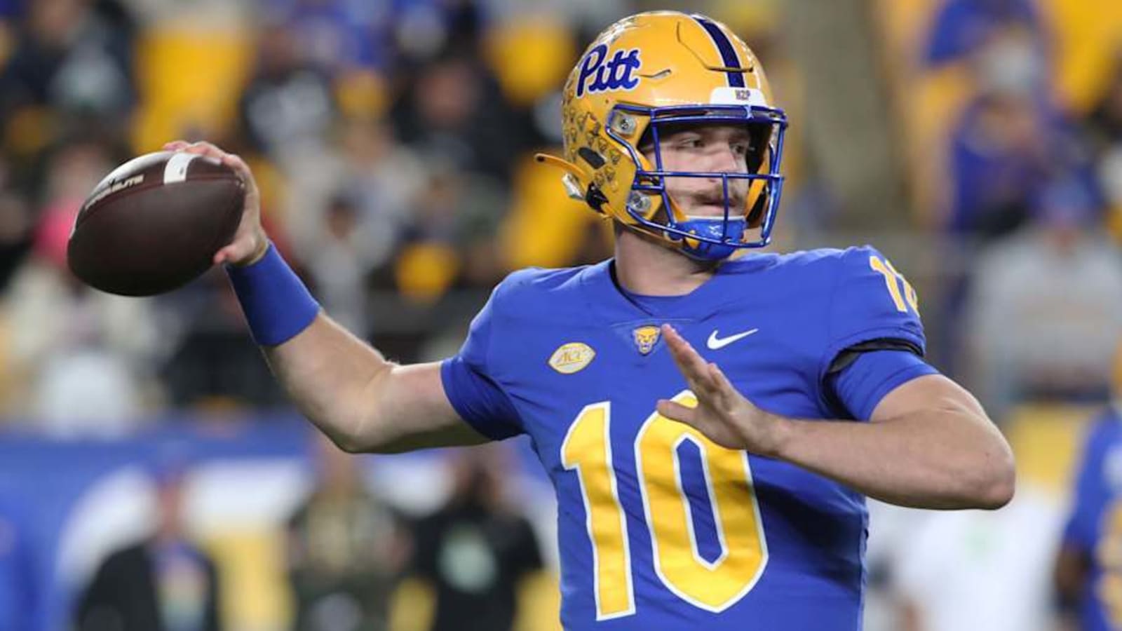 Pitt Hoping to Get Starting QB Back