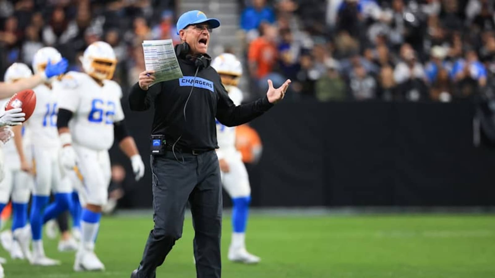 Chargers&#39; roster hole grows as Stone Smartt leaves Bolts in free agency