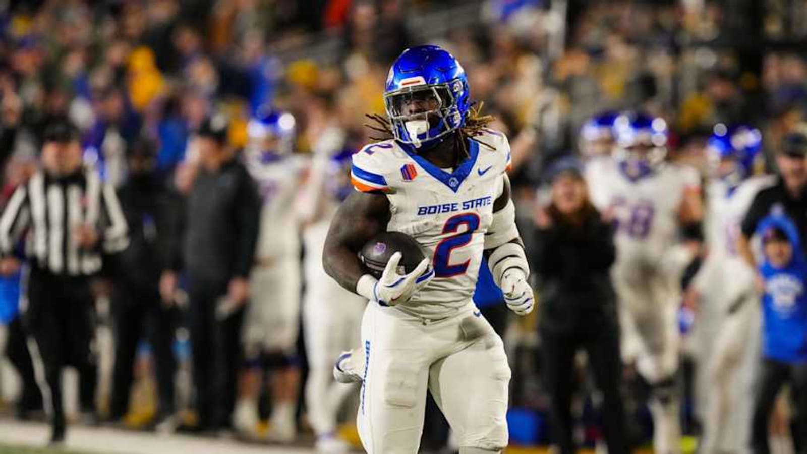 Is Barry Sanders&#39; Single-Season Rushing Record in Jeopardy?