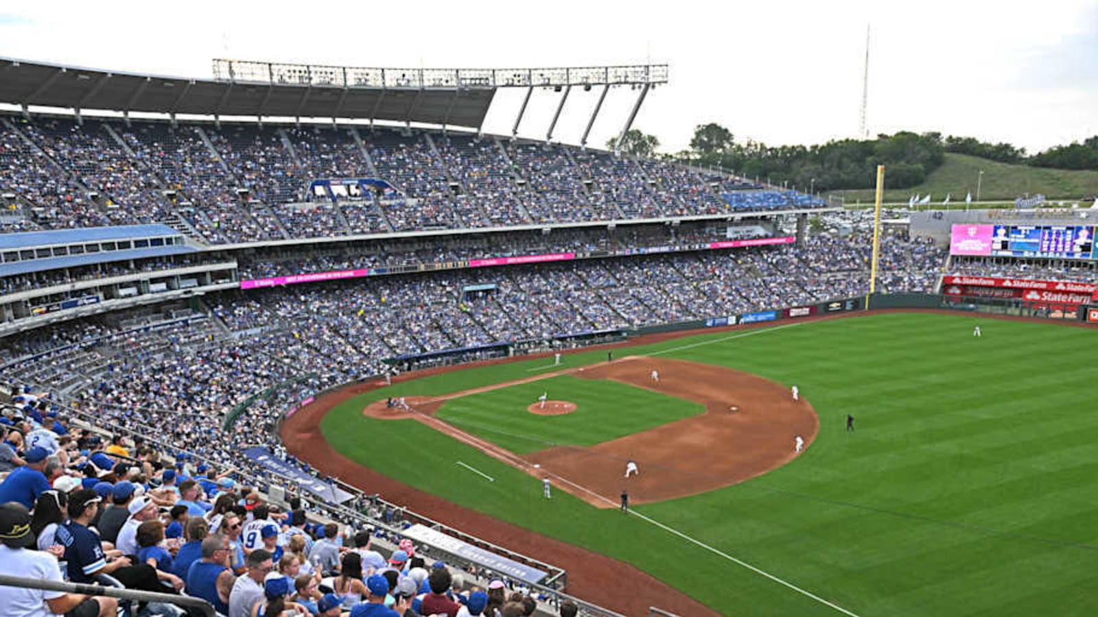 Royals Insider Discusses Underrated Prospects That Stood Out This Spring