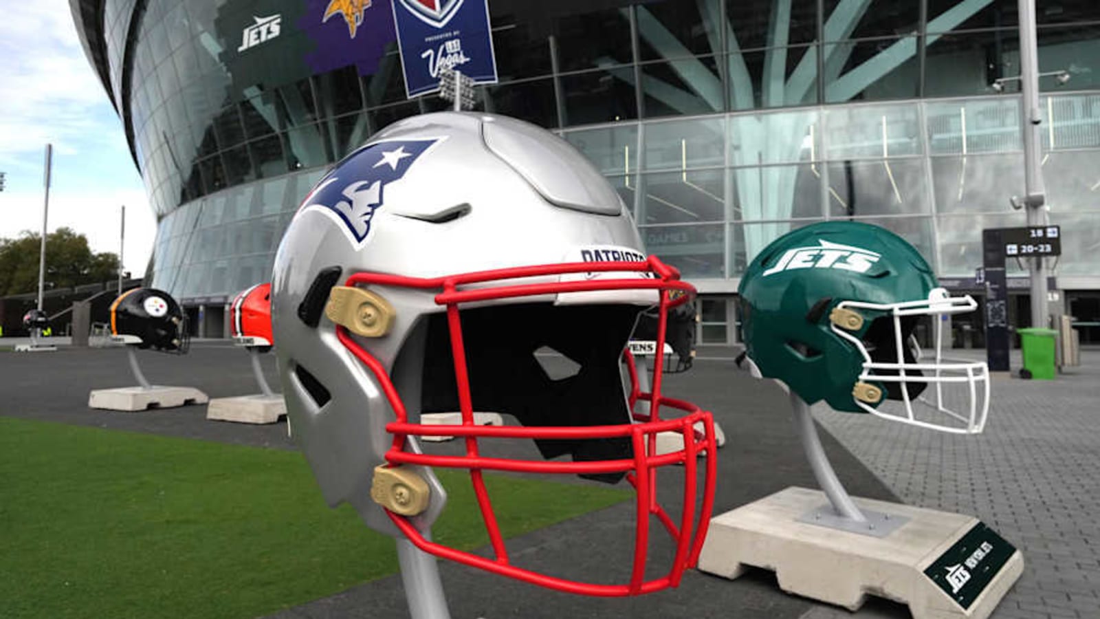 Zack Baun To Patriots? Eagles Star Linked To New England