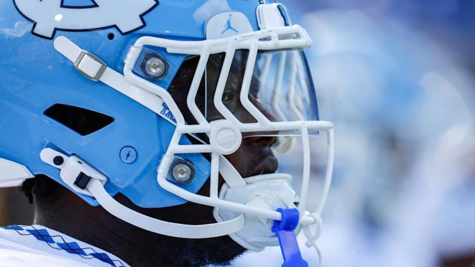 Outbound UNC Football Giant Commits to SEC Program