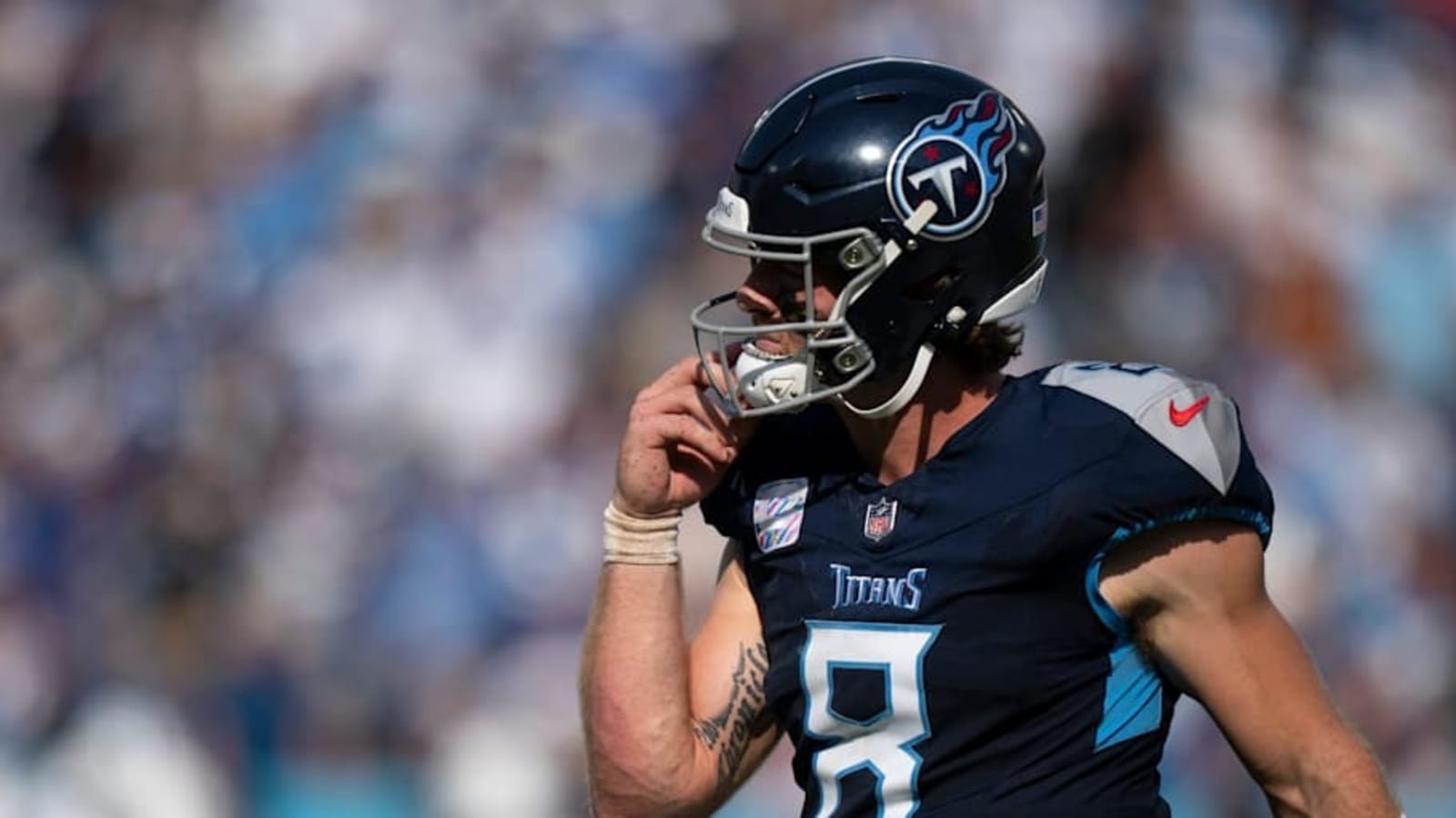 Titans QB Fighting to Keep Starting Job