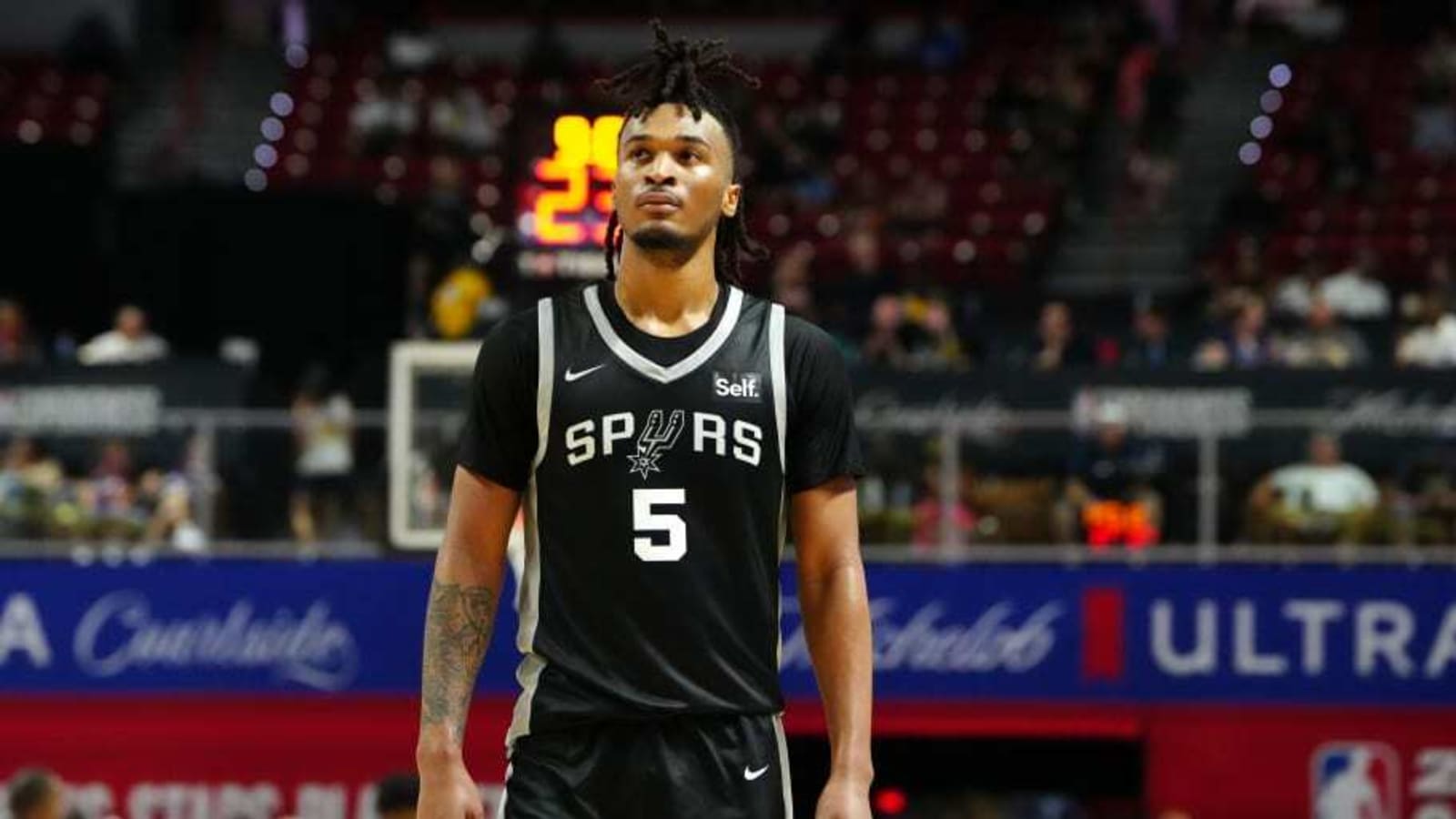 Stephon Castle Tallies 22 Points, Spurs Defeat Trail Blazers in Las Vegas Summer League Opener