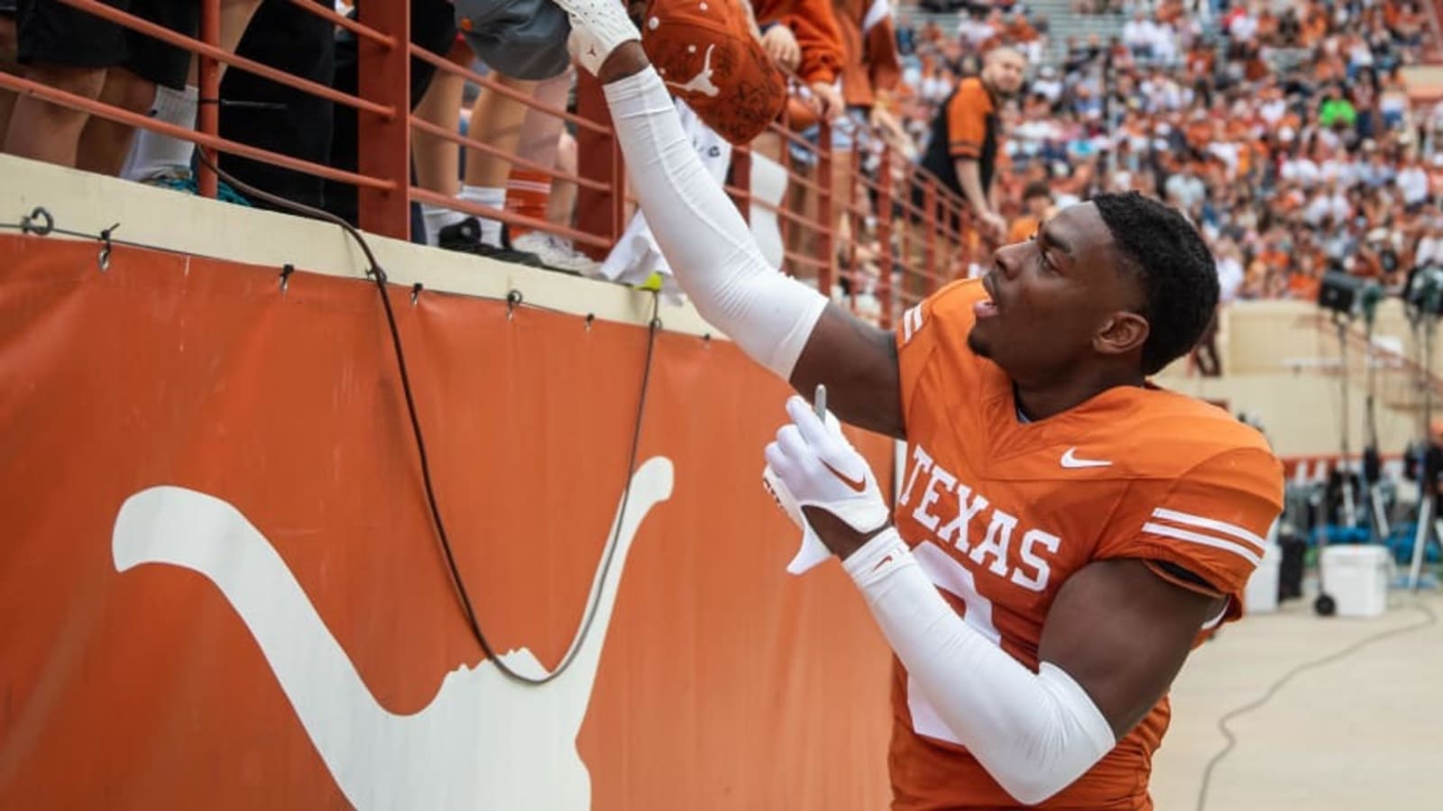 Terrance Brooks, Tyler Strain Top Rated Illini Players On EA Sports College Football `25